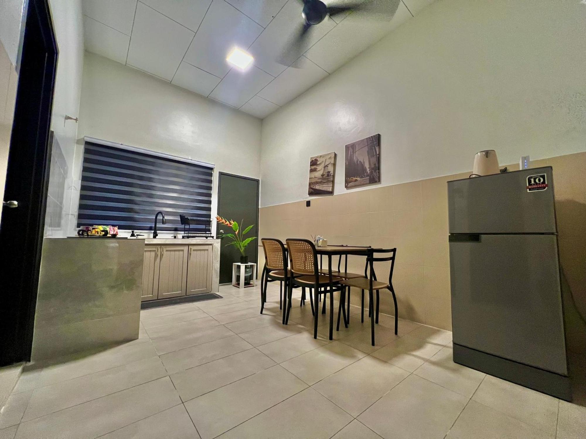 Quayside Cove Homestay - Corner House, Shah Alam Rimbayu Netflix Syok Tv Bbq Eksteriør bilde